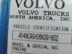 2006 Volvo Vnl Semi Truck for Sale in Louisville, KY - Minor Dent/Scratches
