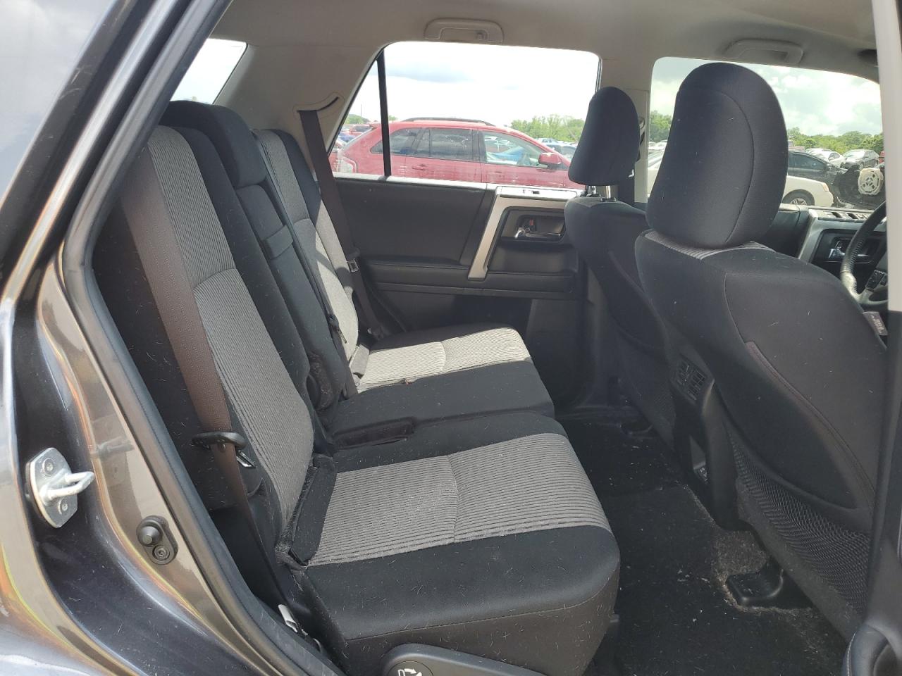 2021 Toyota 4Runner Sr5 VIN: JTEEU5JR2M5230017 Lot: 56715035