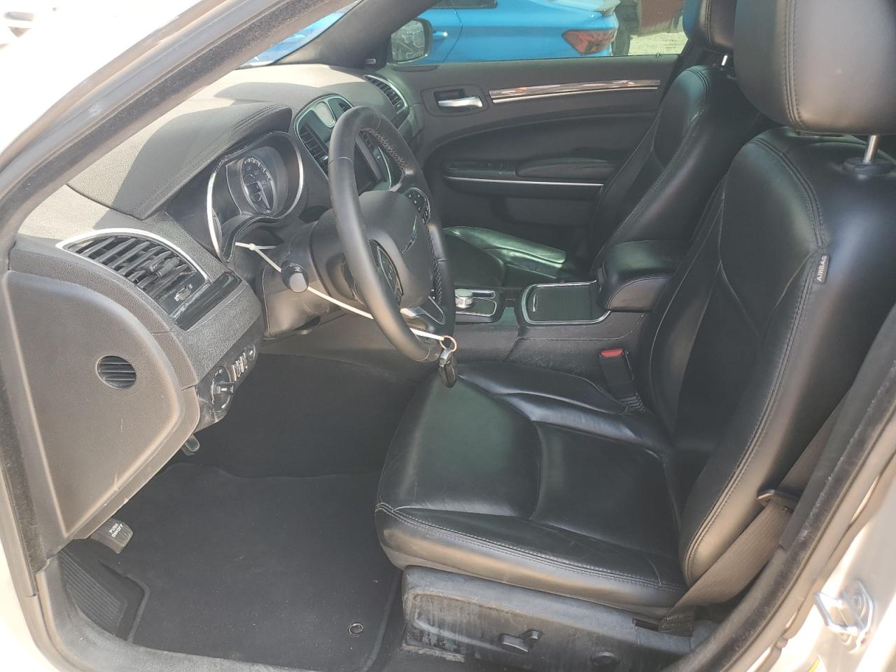 2021 Chrysler 300 Touring VIN: 2C3CCARG4MH613979 Lot: 55905135