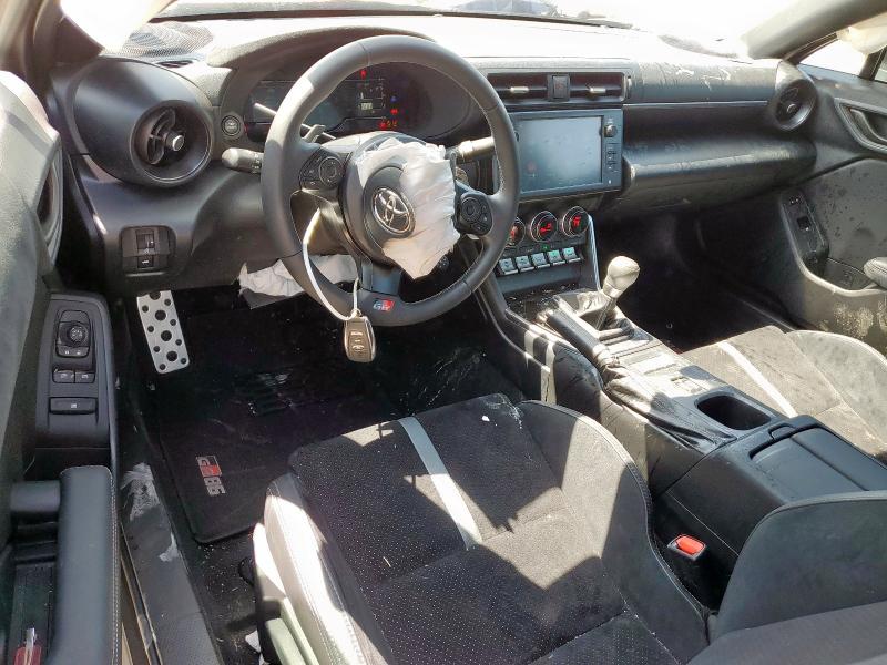  TOYOTA GR 86 PREM 2024 Белы
