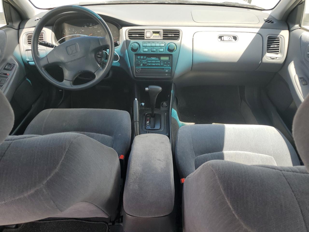2000 Honda Accord Lx VIN: 3HGCG6653YG705219 Lot: 56623375
