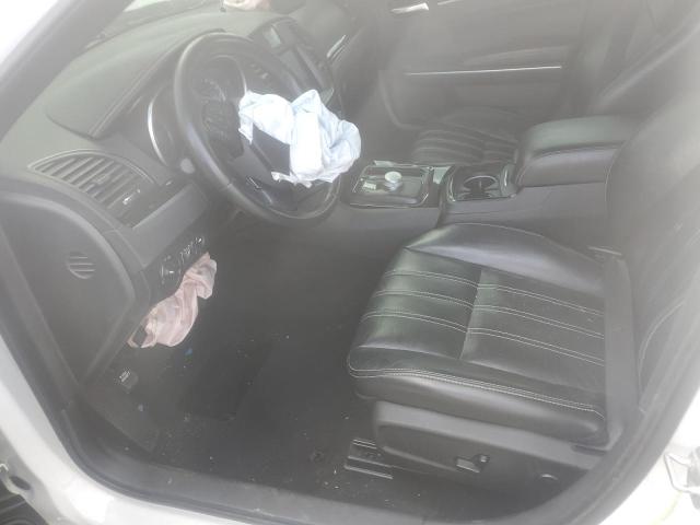  CHRYSLER 300 2021 Белый