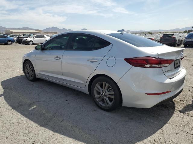  HYUNDAI ELANTRA 2018 Серебристый