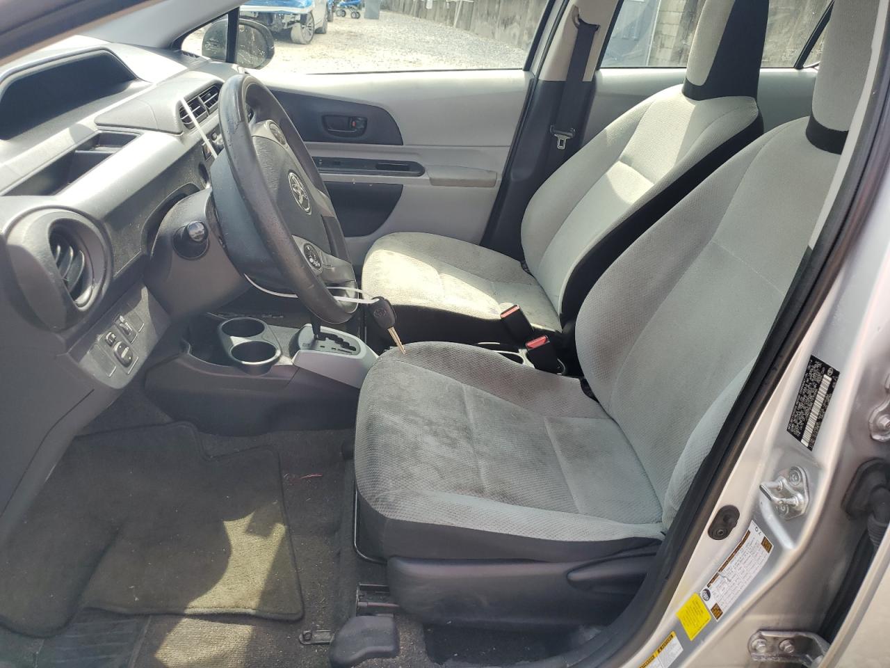 2014 Toyota Prius C VIN: JTDKDTB36E1570446 Lot: 57044645