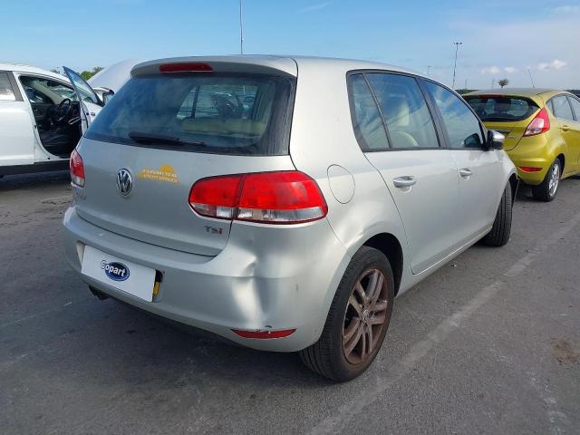 2010 VOLKSWAGEN GOLF SE TS