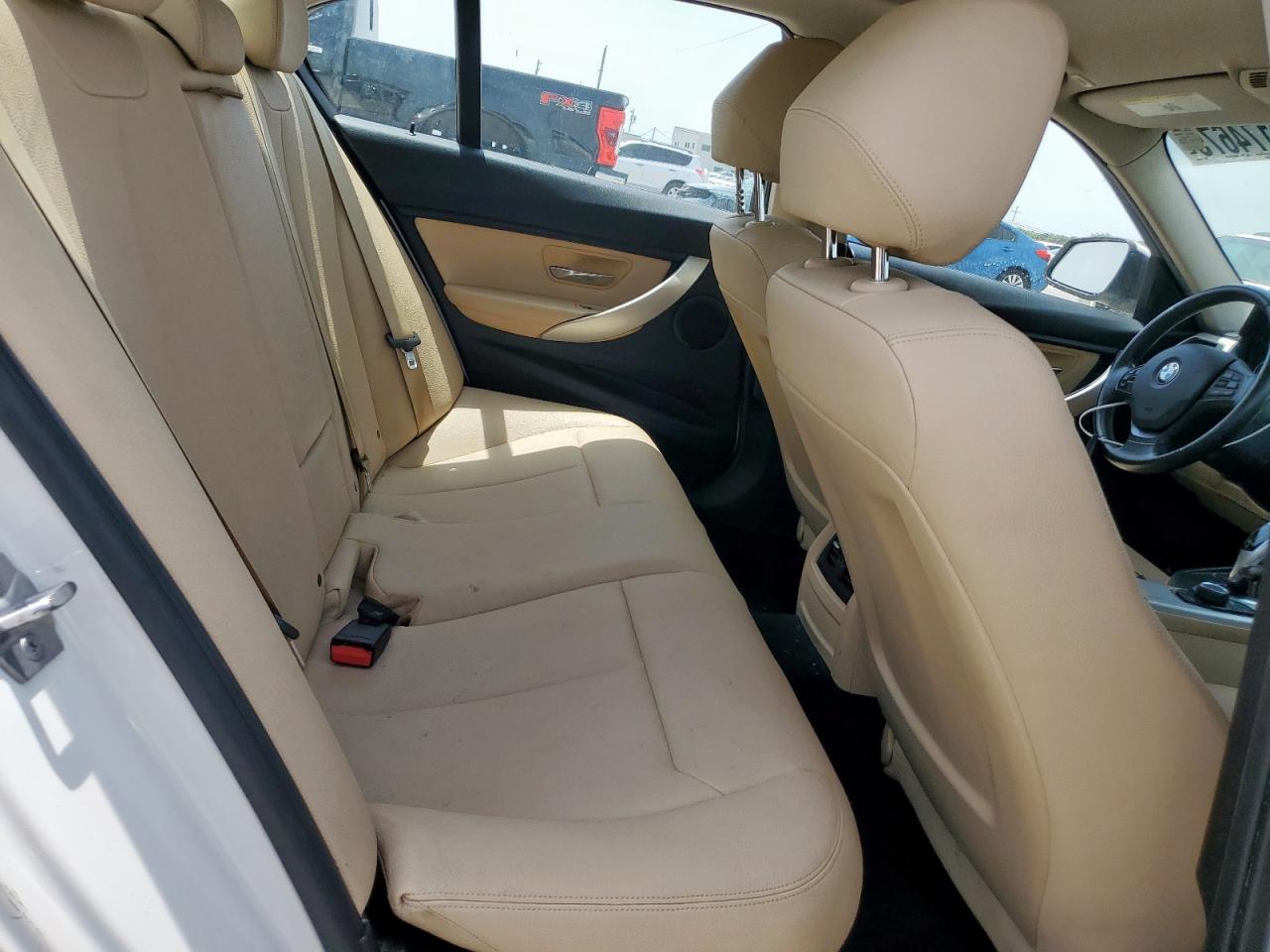 2018 BMW 320 I VIN: WBA8E1G57JNU89882 Lot: 57174675