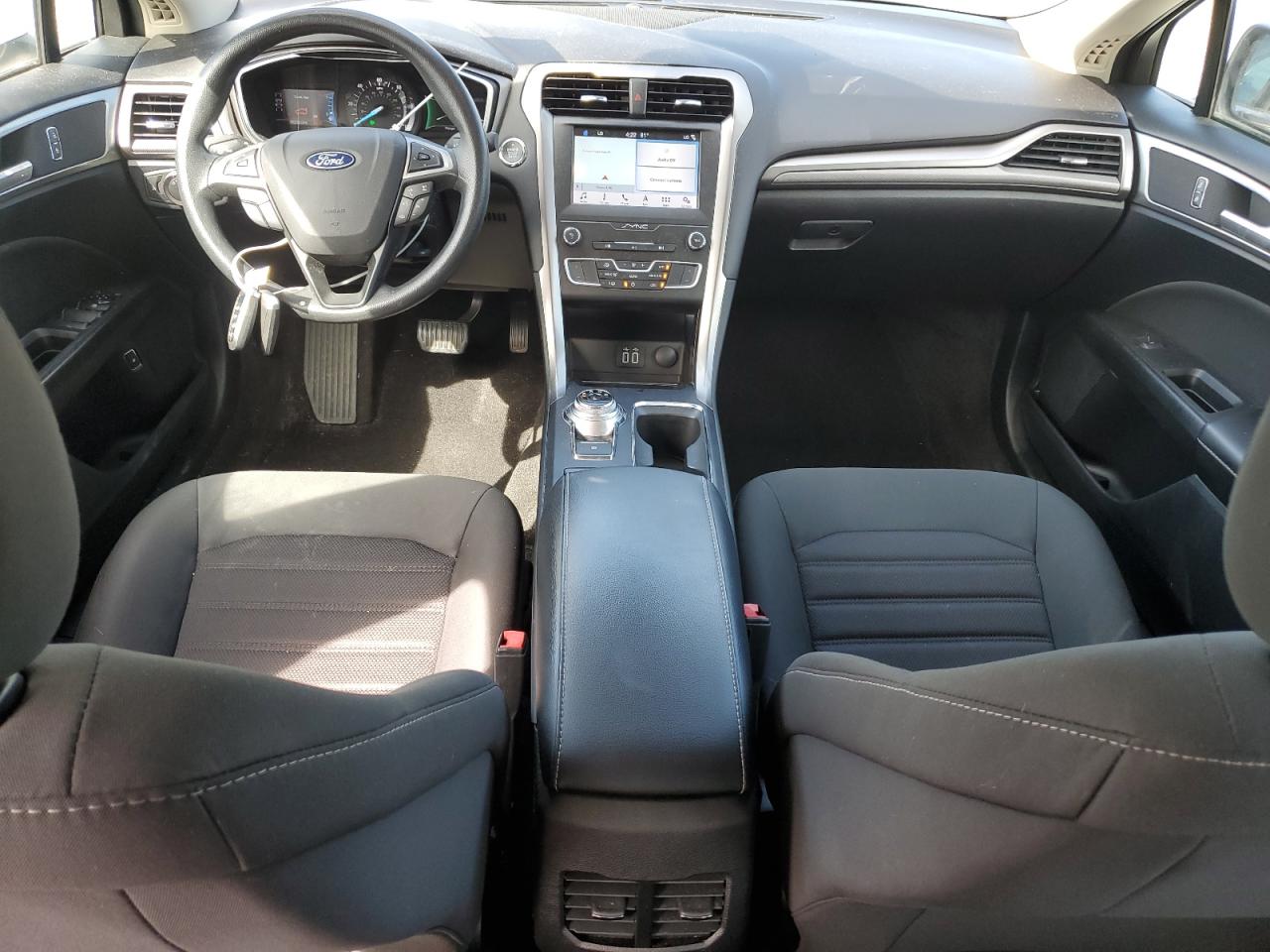 2019 Ford Fusion Se VIN: 3FA6P0LU3KR263967 Lot: 54028245