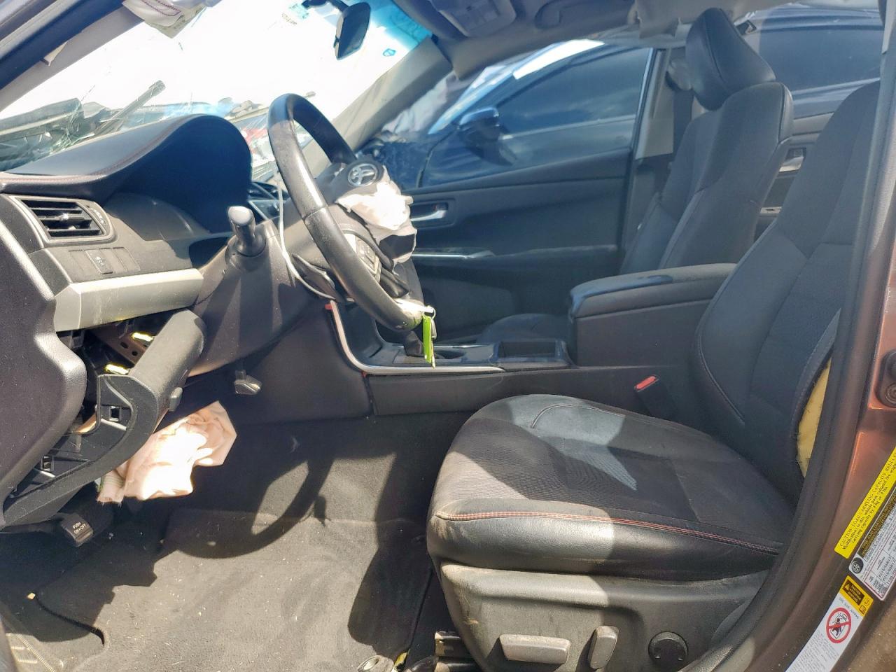 4T1BF1FK1HU630972 2017 Toyota Camry Le