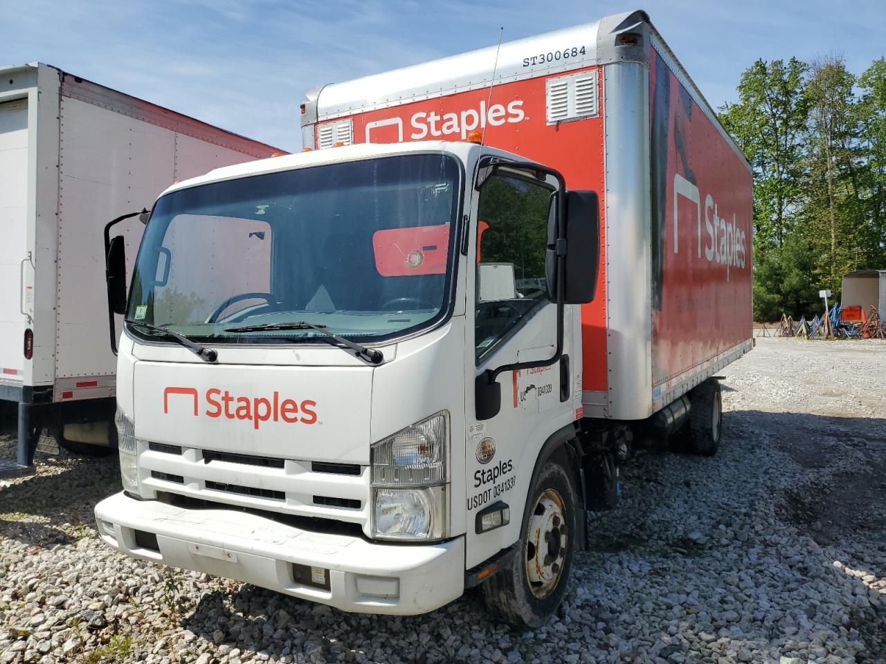 2013 Isuzu Nrr