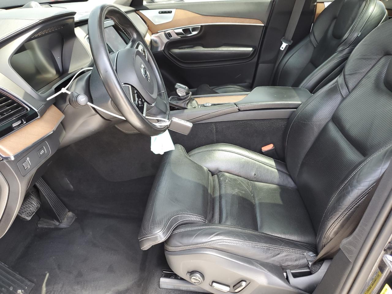 2016 Volvo Xc90 T6 VIN: YV4A22PL4G1053201 Lot: 57130135