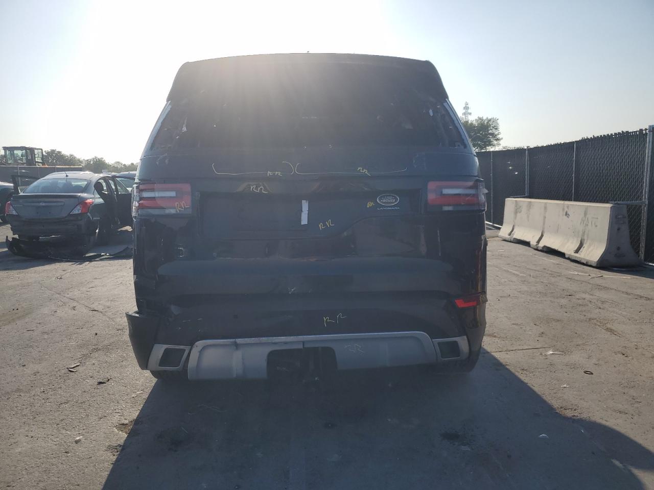 2020 Land Rover Discovery Landmark VIN: SALRU2RV2L2436078 Lot: 55457355