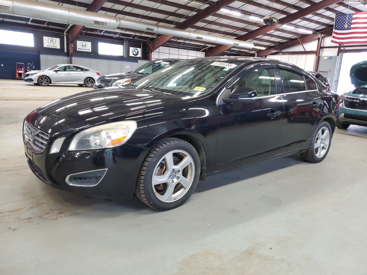 2013 Volvo S60 T5 for Sale in East Granby, CT - Minor Dent/Scratches