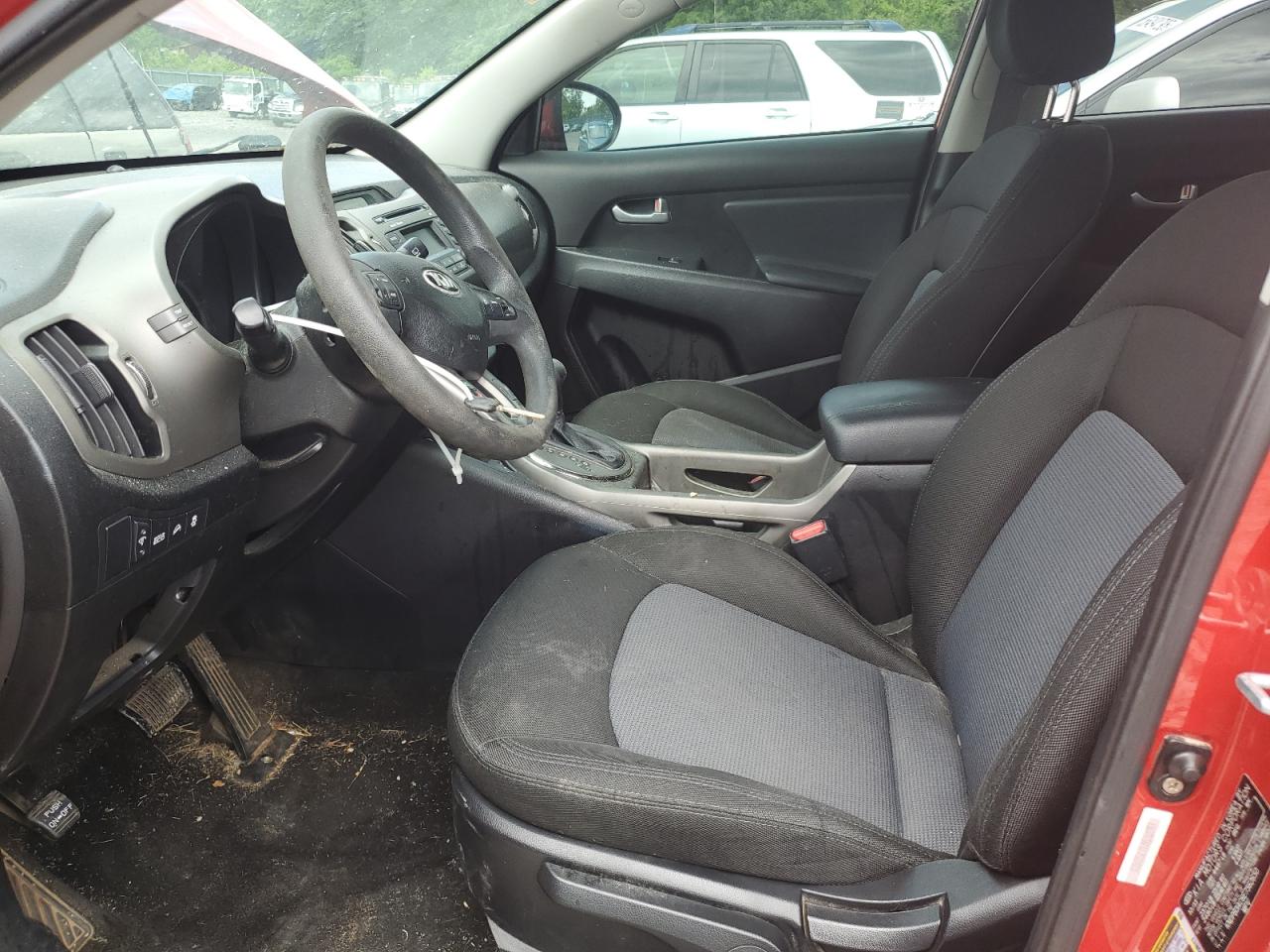 2014 Kia Sportage Base VIN: KNDPB3AC6E7562650 Lot: 55815075