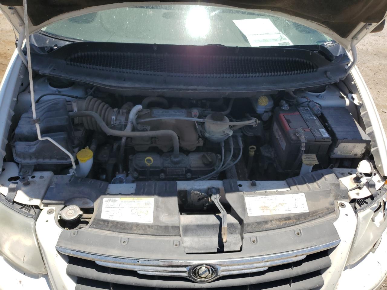 2005 Chrysler Town & Country Touring VIN: 2C4GP54L85R571325 Lot: 56194115