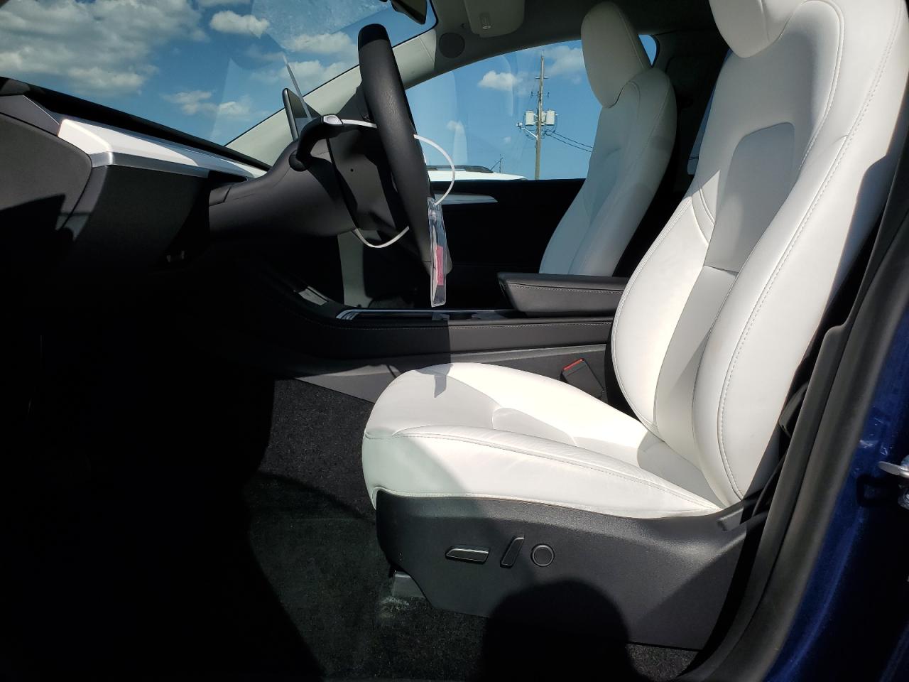 2023 Tesla Model Y VIN: 7SAYGDEE3PA178832 Lot: 57156005