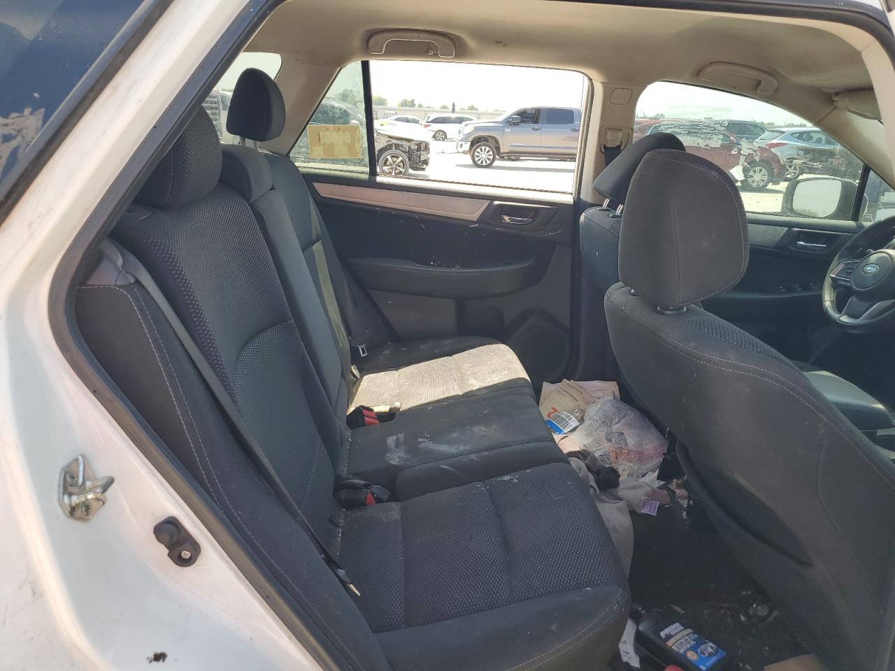 2018 Subaru Outback 2.5I Premium VIN: 4S4BSACC6J3271137 Lot: 56866585