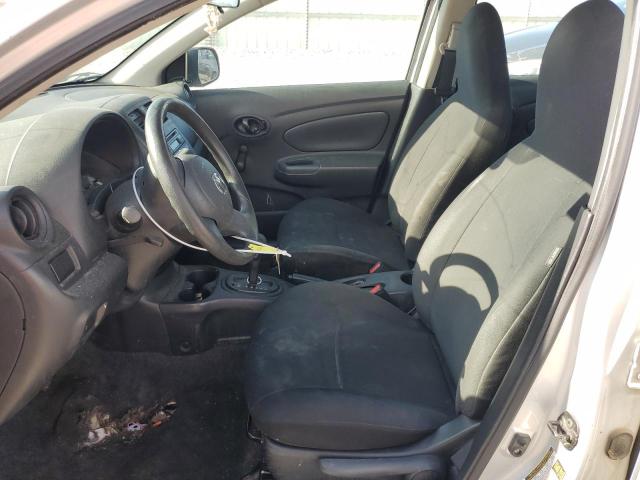 Седаны NISSAN VERSA 2013 Серебристый