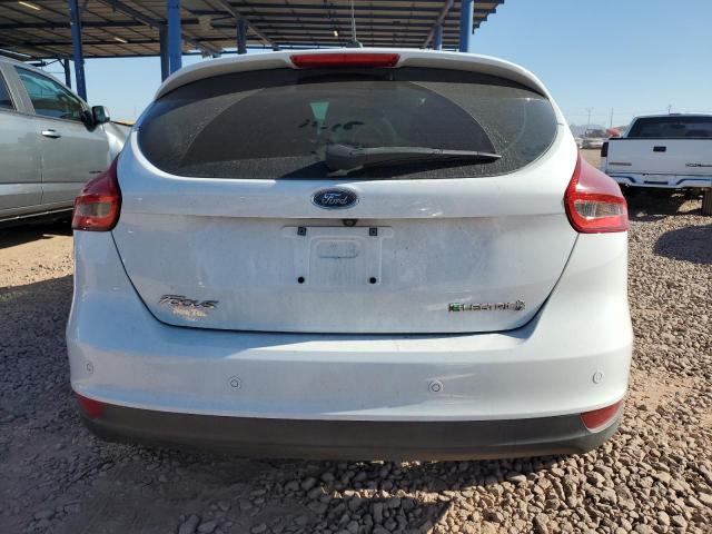  FORD FOCUS 2017 Biały