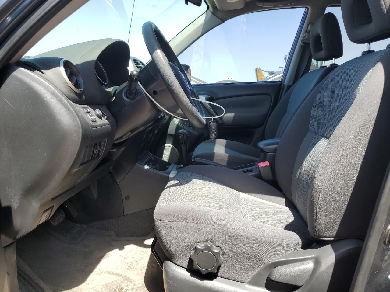 2004 Toyota Rav4 VIN: JTEGD20V240012047 Lot: 57253375