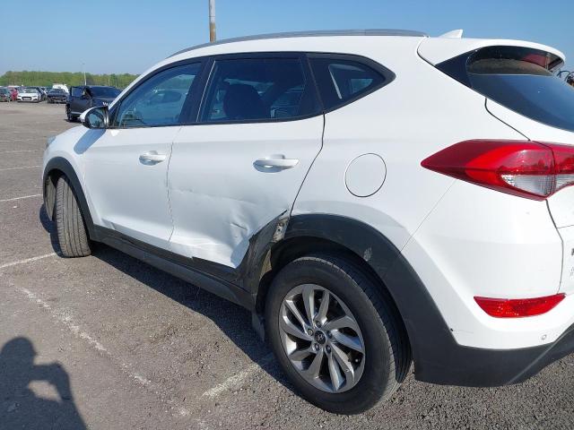 2015 HYUNDAI TUCSON SE
