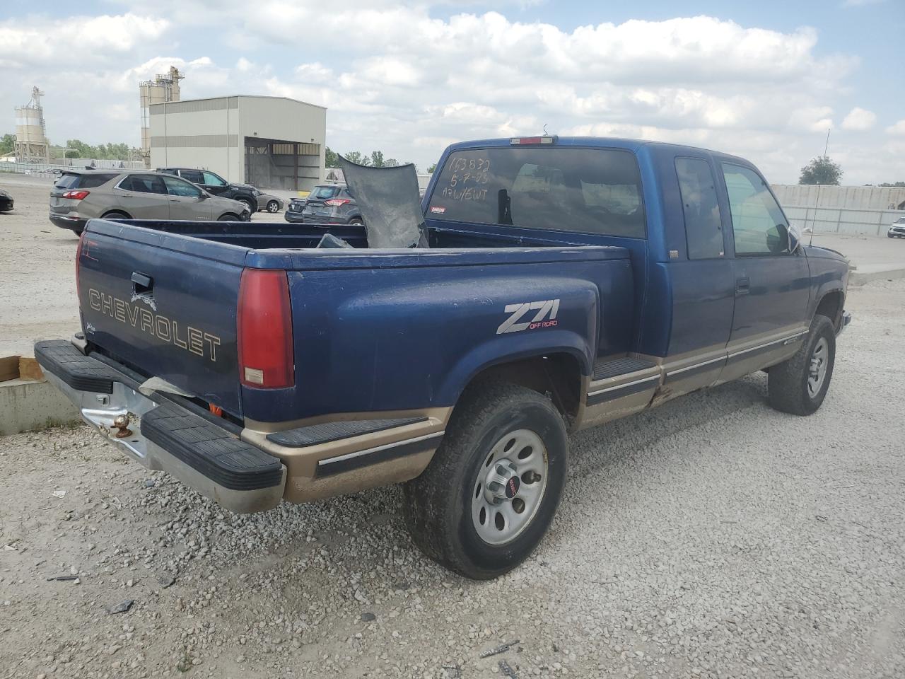 1994 Chevrolet Gmt-400 K1500 VIN: 2GCEK19K4R1280713 Lot: 56642855