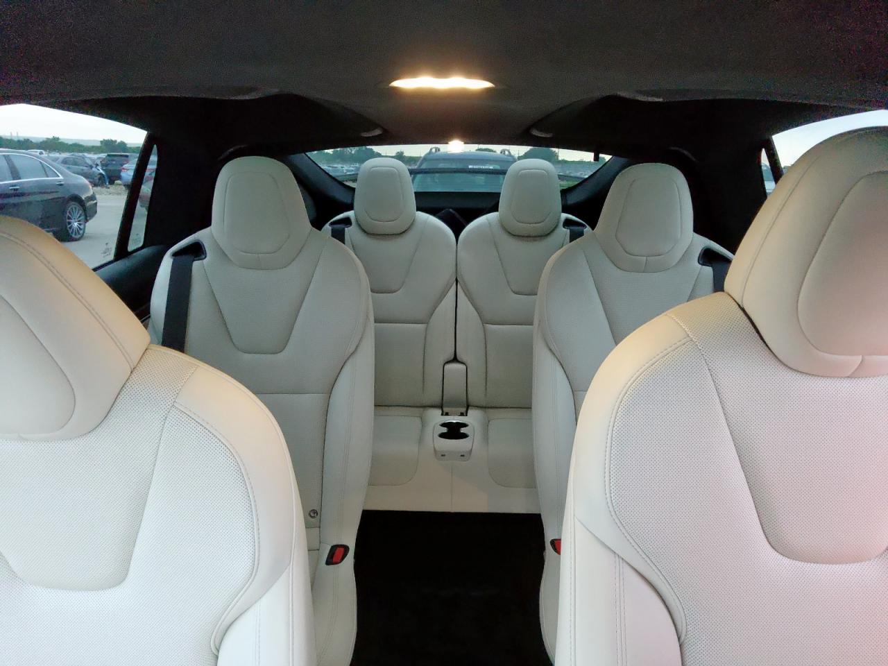 2022 Tesla Model X VIN: 7SAXCBE52NF364843 Lot: 57168925