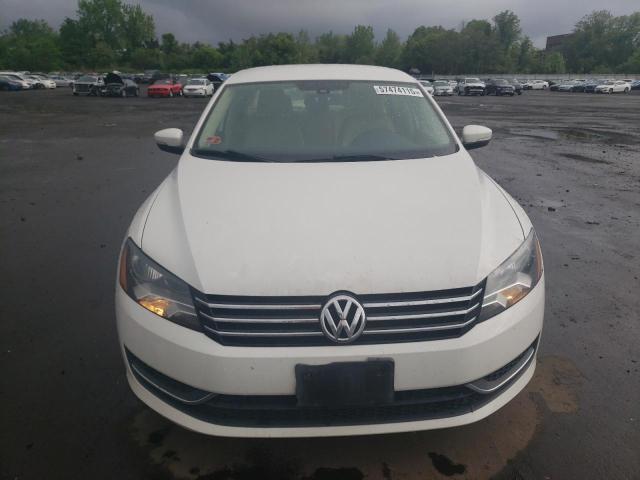  VOLKSWAGEN PASSAT 2013 White