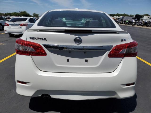 Sedans NISSAN SENTRA 2015 Biały