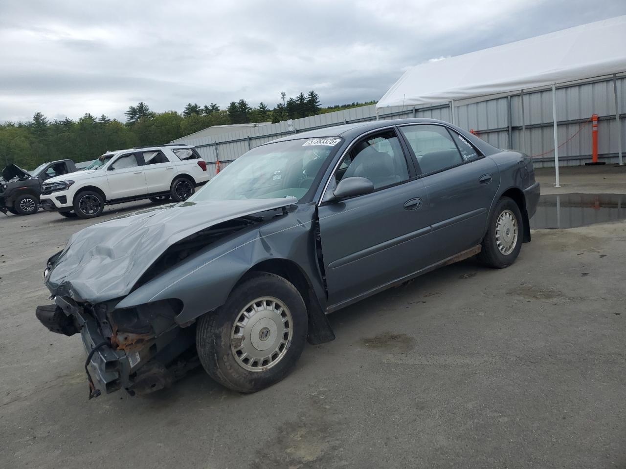 Windham, ME에서 판매 중인 2005 Buick Century Custom - Front End
