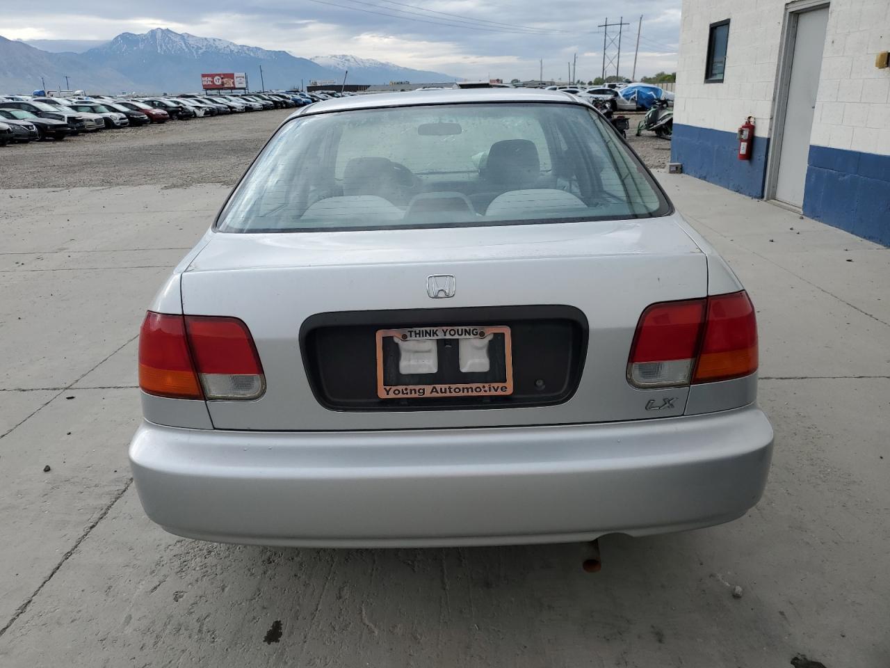 1998 Honda Civic Lx VIN: 2HGEJ6579WH558320 Lot: 55529535