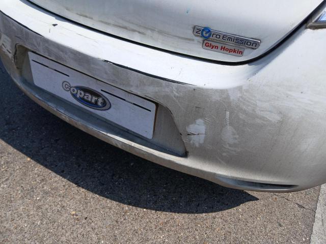 2013 NISSAN LEAF ACENT