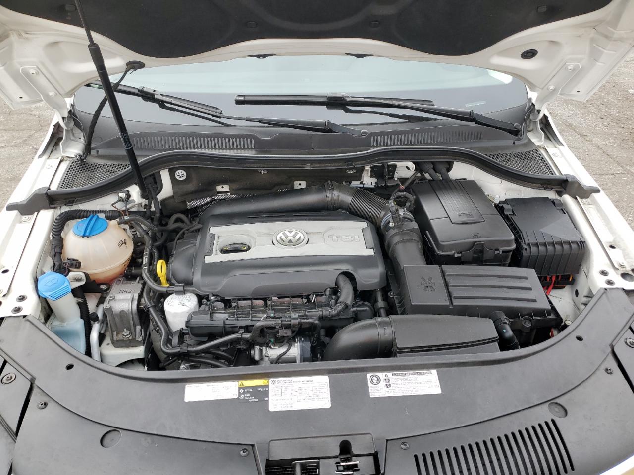 2015 Volkswagen Cc Sport VIN: WVWBP7AN7FE804704 Lot: 56415865