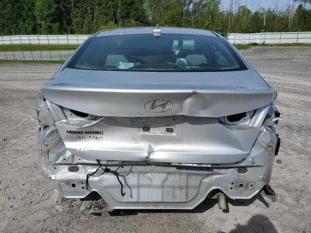  HYUNDAI ELANTRA 2018 Серебристый