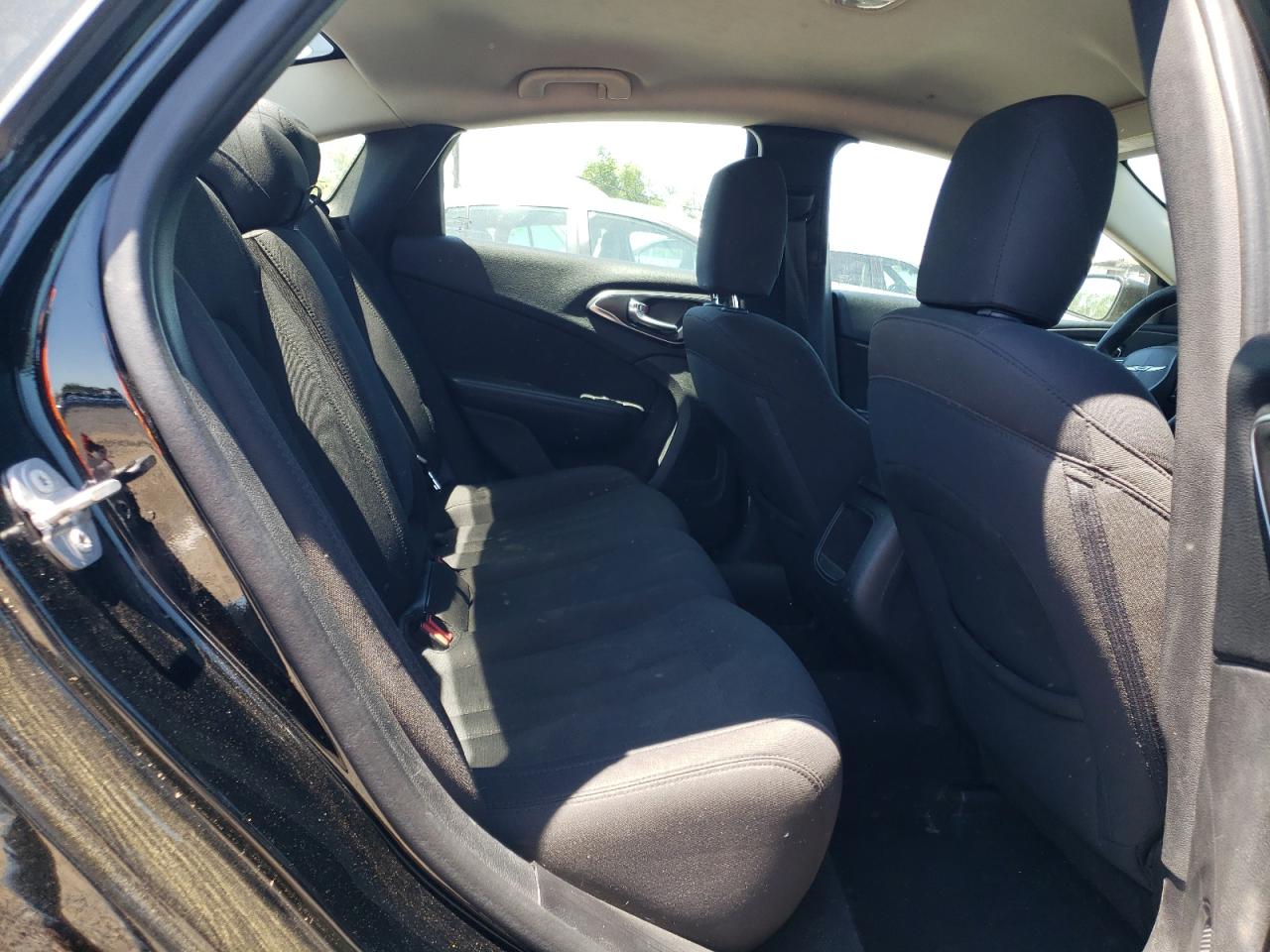 2016 Chrysler 200 Limited VIN: 1C3CCCAB6GN124586 Lot: 64297125