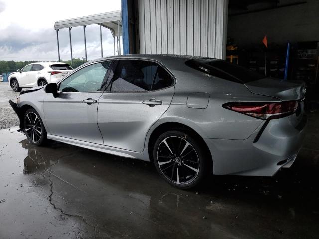  TOYOTA CAMRY 2018 Серебристый