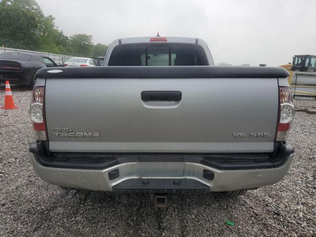  TOYOTA TACOMA 2015 Srebrny