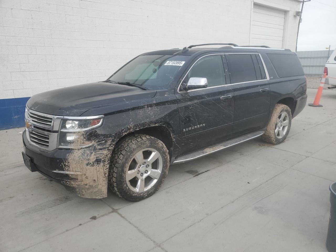 2015 Chevrolet Suburban K1500 Ltz للبيع في Farr West، UT - Side