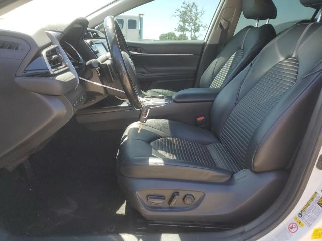  TOYOTA CAMRY 2019 Белый