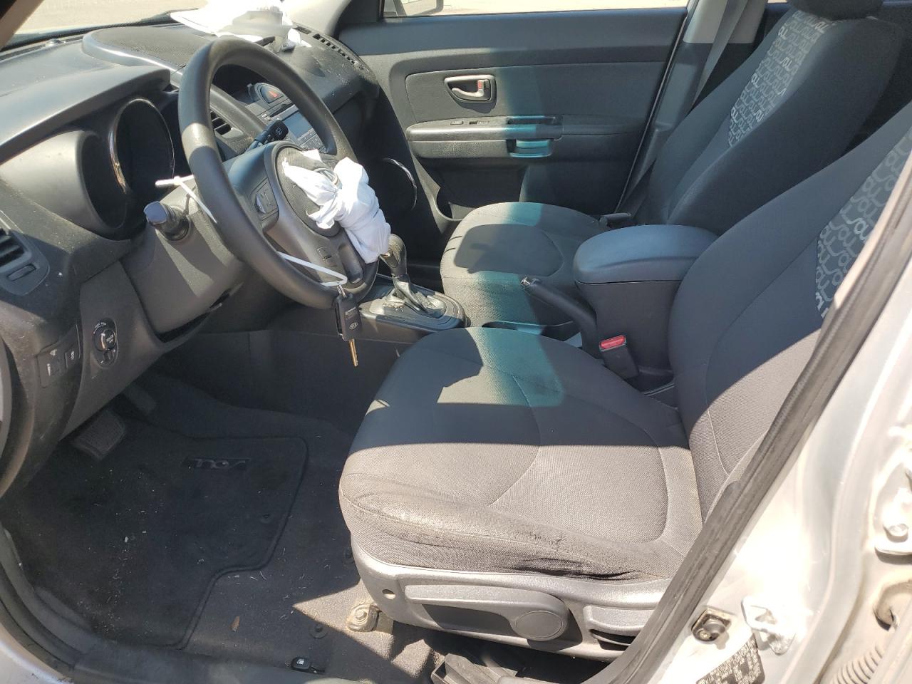 2011 Kia Soul + VIN: KNDJT2A28B7706313 Lot: 55928435