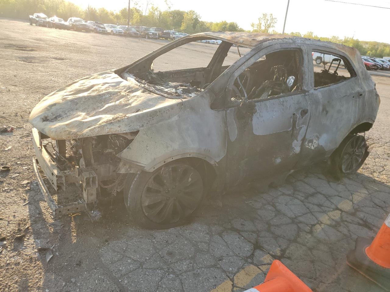 2018 Buick Encore Preferred for Sale in Woodhaven, MI - Burn