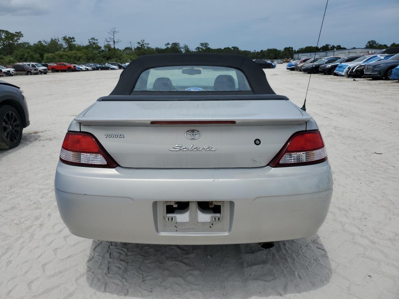 2T1FF22P7YC375805 2000 Toyota Camry Solara Se