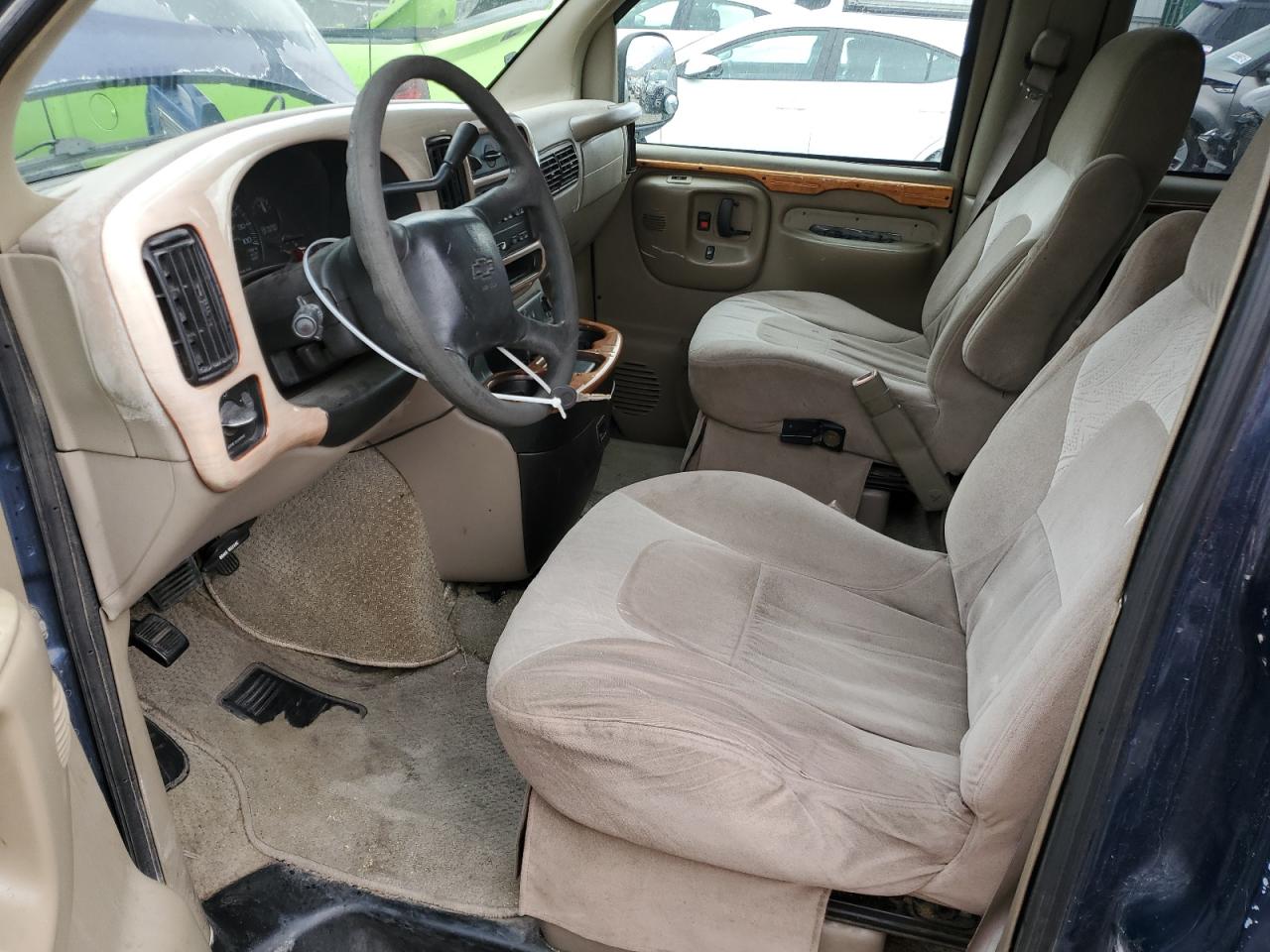 2001 Chevrolet Express G1500 VIN: 1GBFG15M411225075 Lot: 56948945