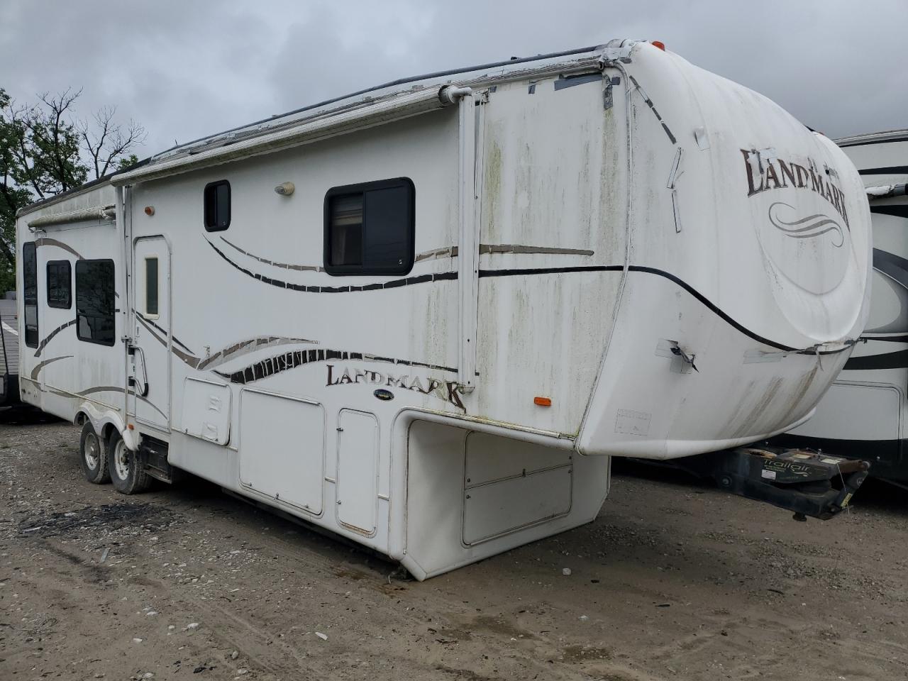 2006 Land Rover Trailer for Sale in Louisville, KY - Hail