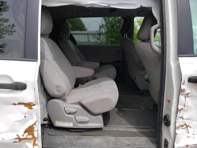 2016 TOYOTA SIENNA   