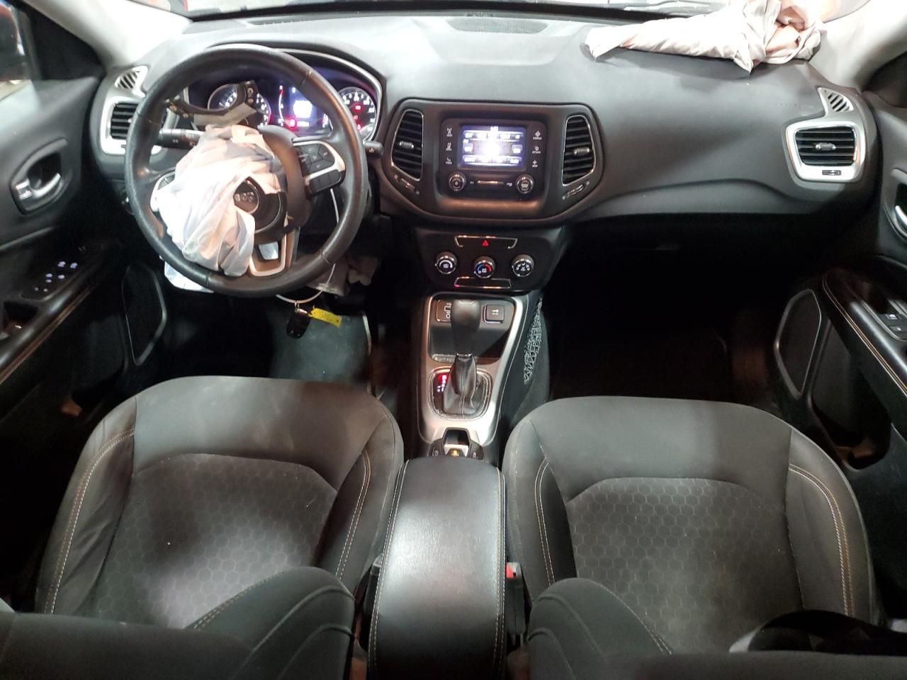 2018 Jeep Compass Sport VIN: 3C4NJCAB1JT181411 Lot: 56892765