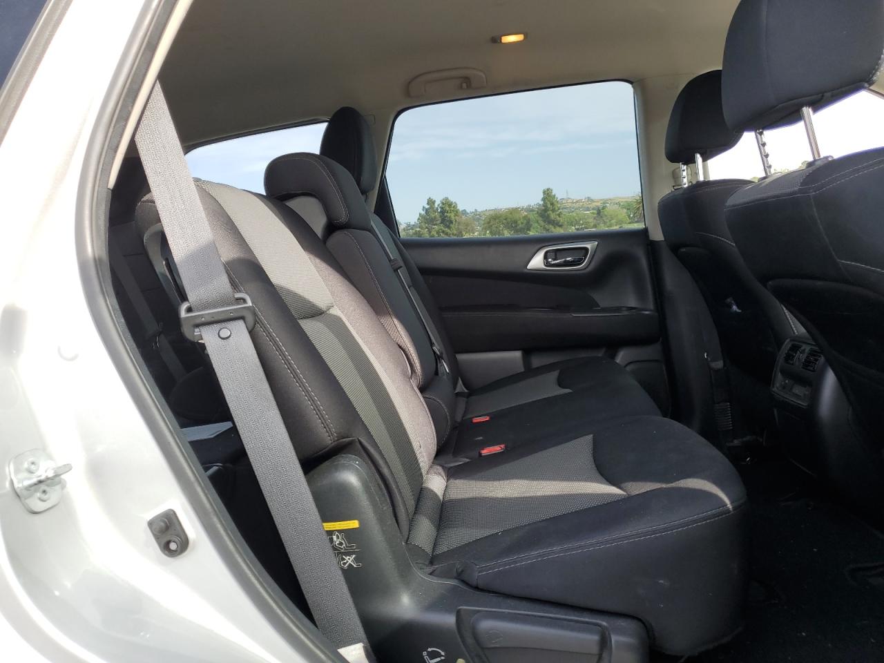 2017 Nissan Pathfinder S VIN: 5N1DR2MN2HC653878 Lot: 57475195