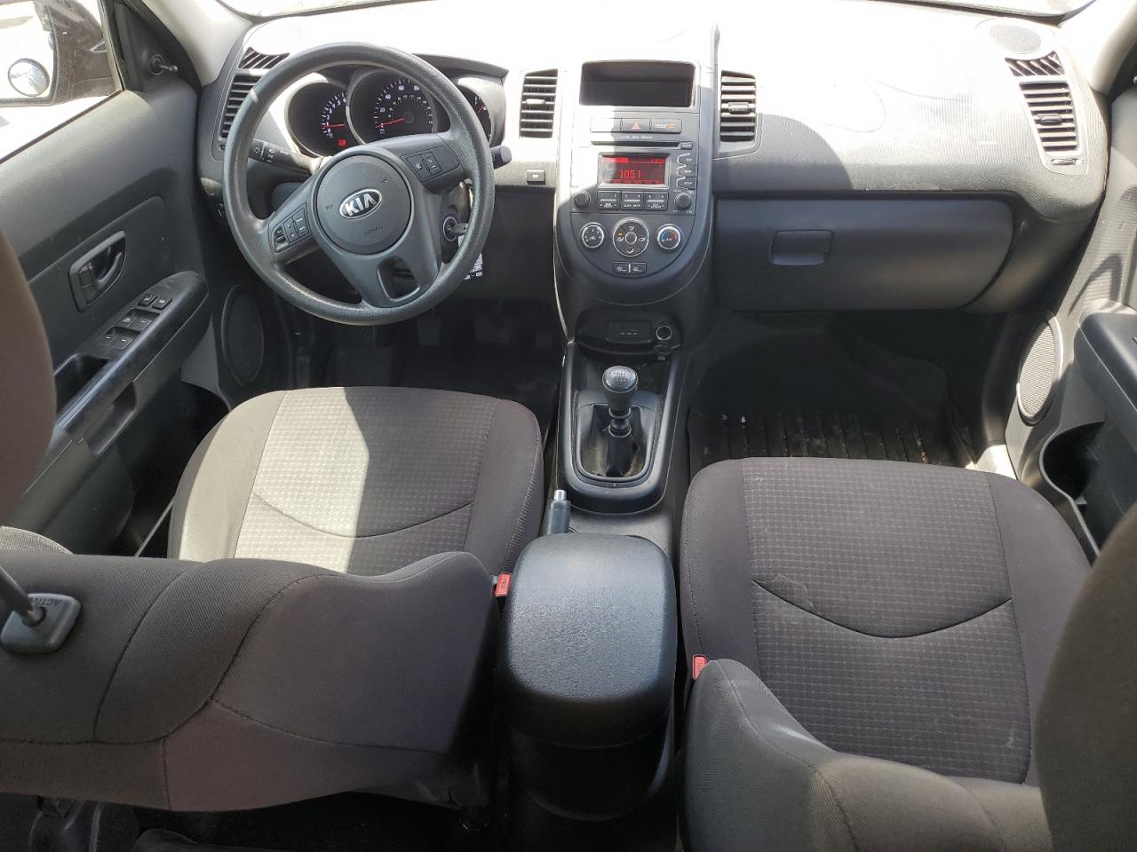 2013 Kia Soul VIN: KNDJT2A50D7617817 Lot: 56394025