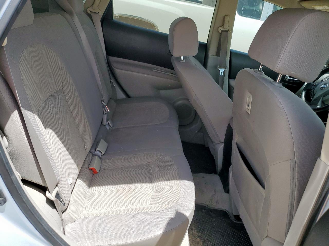 2015 Nissan Rogue Select S VIN: JN8AS5MT6FW155212 Lot: 56424505