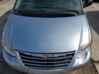 2005 Chrysler Town & Country Lx zu verkaufen in Lawrenceburg, KY - Side