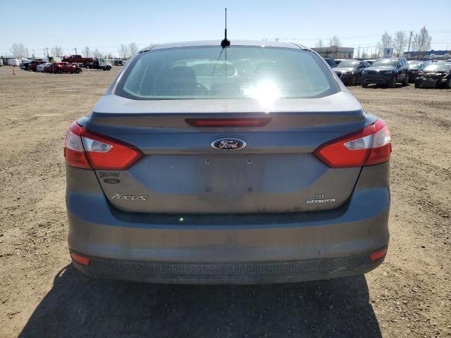 Sedans FORD FOCUS 2013 Gray